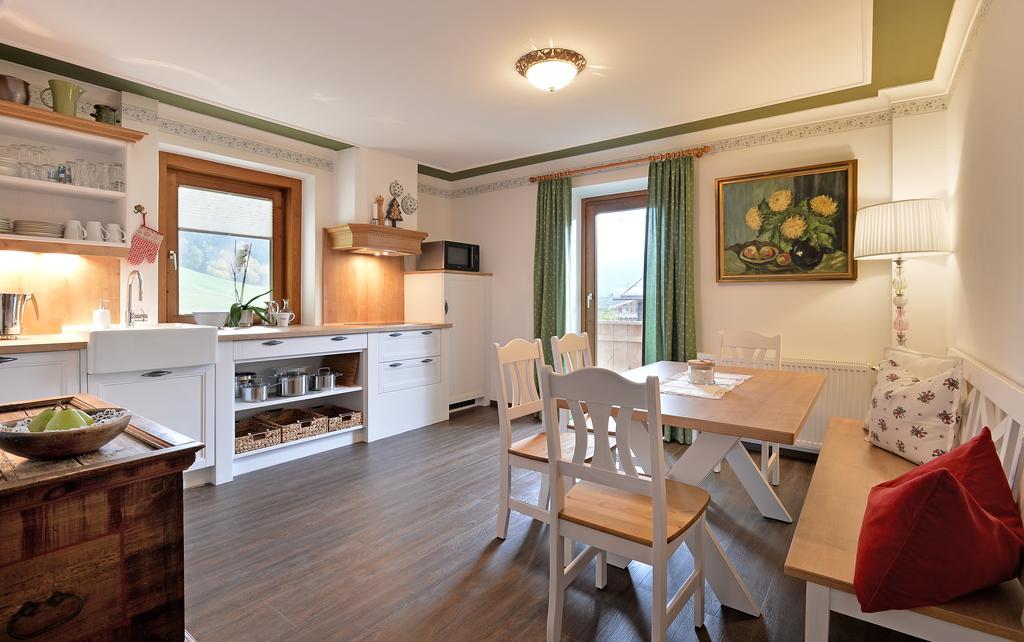 Ferienwohnung Landhaus Kumbichl Mayrhofen Zimmer foto